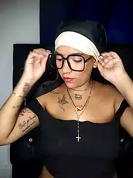 Snapshot of Vale_Nikol21 chatting on January 2026 01:09:02 AM Vale Nikol21 online show from January 2026 01:09:02 AM