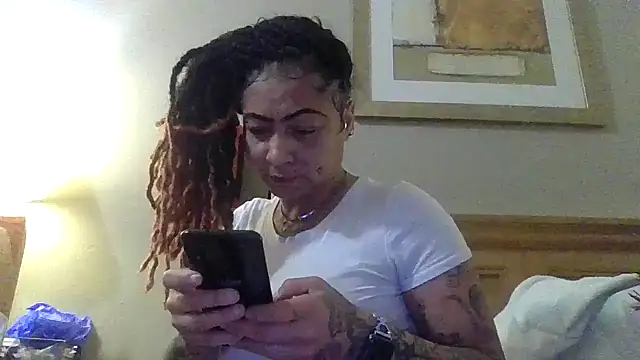 Flossee online show from February 2026 10:44:01 PM