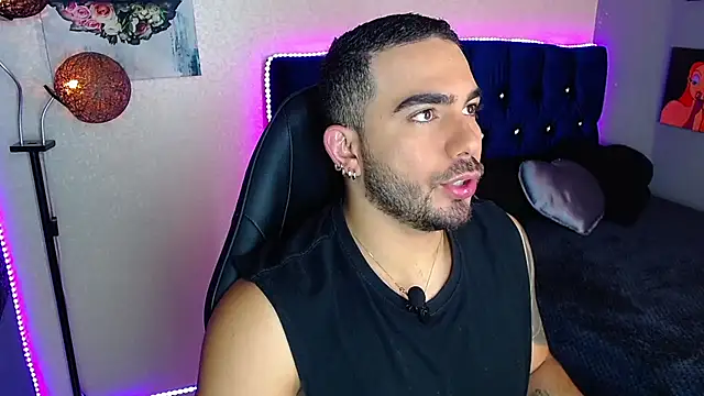 adamhairy online show from May 2026 07:55:02 PM