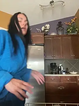 Snapshot of starsaligned chatting on October 2025 06:36:01 PM starsaligned online show from October 2025 06:36:01 PM