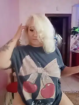 SquirtMilf00 online show from July 2026 05:02:01 AM