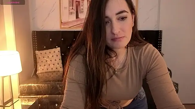 Snapshot of Soffi_betacur_b chatting on September 2025 03:21:01 AM Soffi betacur b online show from September 2025 03:21:01 AM