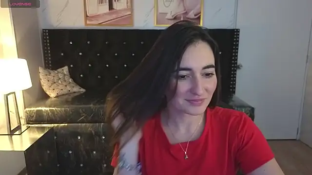 Snapshot of Soffi_betacur_b chatting on September 2025 04:16:02 AM Soffi betacur b online show from September 2025 04:16:02 AM