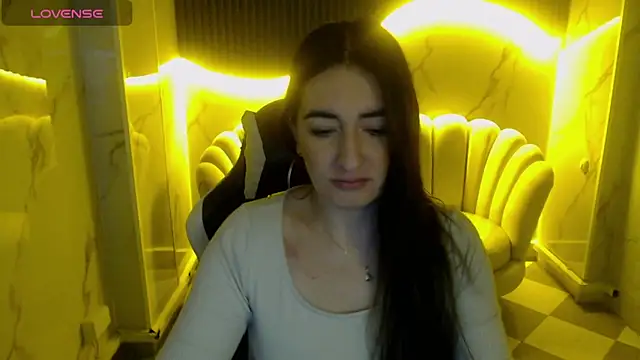 Snapshot of Soffi_betacur_b chatting on September 2025 12:43:01 PM Soffi betacur b online show from September 2025 12:43:01 PM