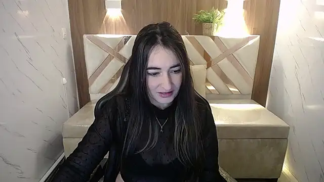 Snapshot of Soffi_betacur_b chatting on October 2025 12:48:02 PM Soffi betacur b online show from October 2025 12:48:02 PM