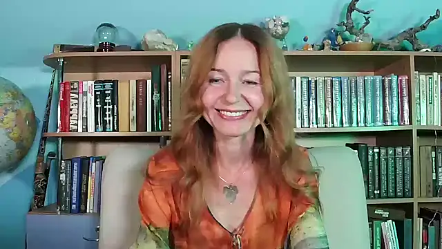 Foxilady357 online show from September 2025 02:11:02 PM