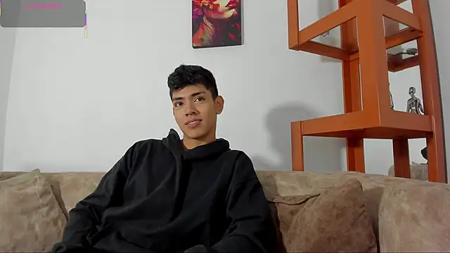 LoganTwink18 online show from December 2025 01:52:02 PM