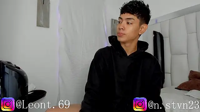 LoganTwink18 online show from April 2026 01:36:01 PM