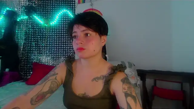 Snapshot of Mitsuha_gate chatting on October 2025 02:46:01 PM Mitsuha gate online show from October 2025 02:46:01 PM