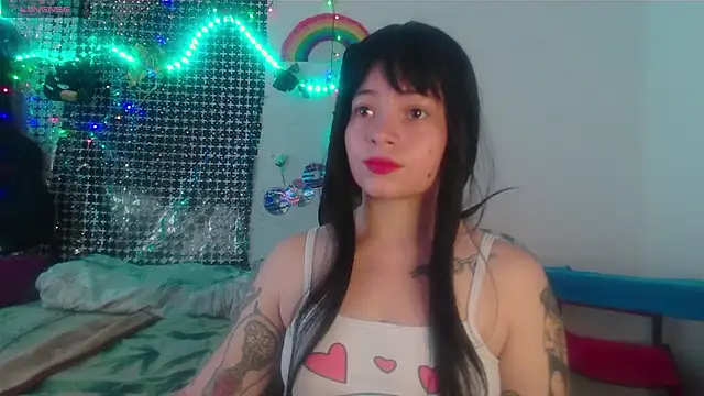 Snapshot of Mitsuha_gate chatting on December 2025 01:39:01 PM Mitsuha gate online show from December 2025 01:39:01 PM