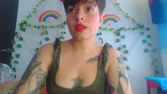 Snapshot of Mitsuha_gate chatting on December 2025 03:42:01 PM Mitsuha gate online show from December 2025 03:42:01 PM