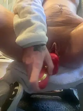 Snapshot of kmaddycakes1 chatting on January 2026 05:06:02 PM kmaddycakes1 online show from January 2026 05:06:02 PM