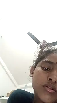 Guriya0076 online show from November 2025 10:37:01 PM