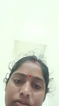 Guriya0076 online show from June 2026 11:28:01 PM