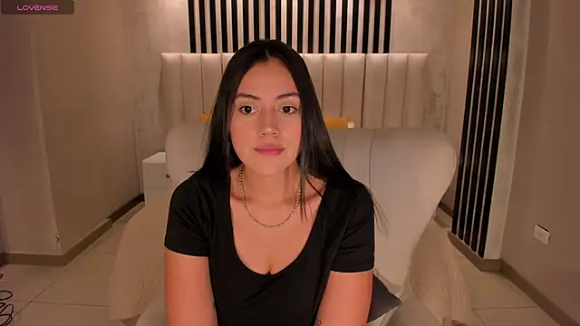 AmbarJames  online show from May 2026 11:48:02 AM