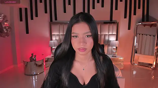 SophieHouston  online show from April 2026 04:40:01 AM