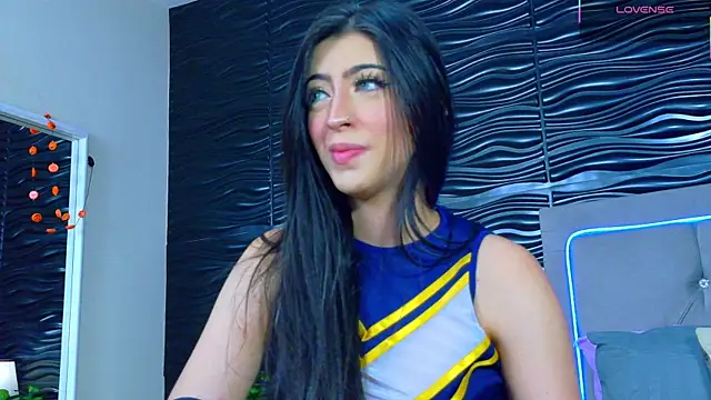 Ambar Bull online show from October 2025 12:39:02 PM