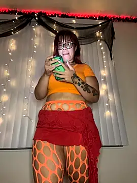 Snapshot of moan4mona chatting on October 2025 03:35:01 AM moan4mona online show from October 2025 03:35:01 AM