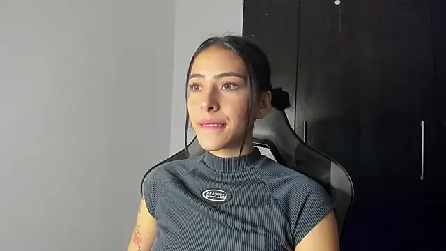 Snapshot of ValkaGrecco chatting on September 2025 02:56:02 AM ValkaGrecco online show from September 2025 02:56:02 AM