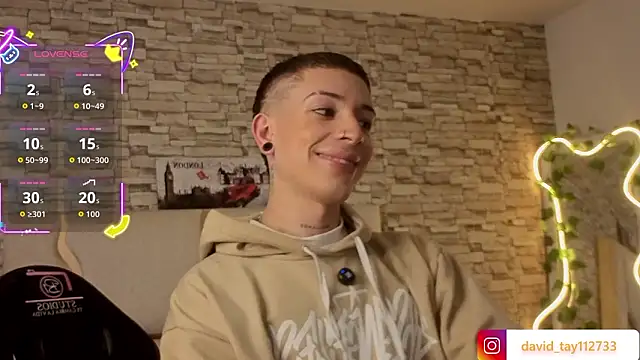 boyfox tay online show from February 2026 07:40:01 PM