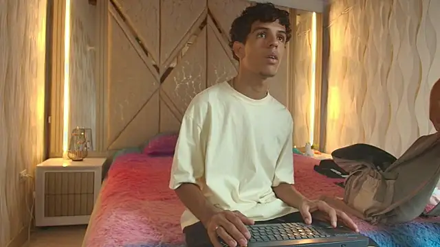 Hotcouple 222 online show from February 2026 07:14:02 PM