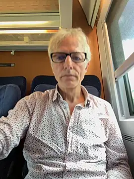 Snapshot of SexyLeon8 chatting on September 2025 09:45:02 AM SexyLeon8 online show from September 2025 09:45:02 AM