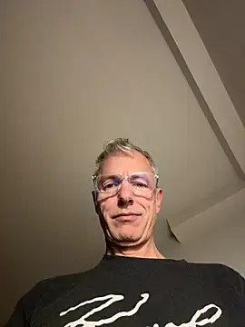 Snapshot of SexyLeon8 chatting on November 2025 11:36:02 PM SexyLeon8 online show from November 2025 11:36:02 PM