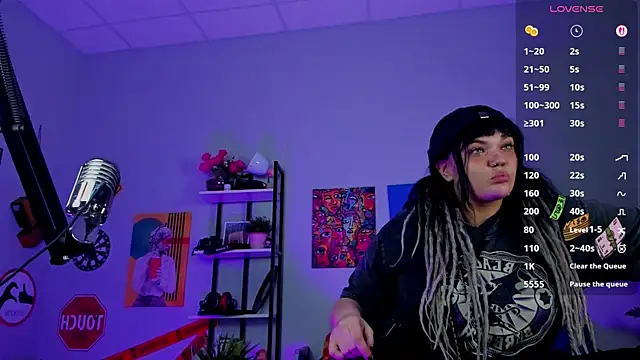 Snapshot of MaryHarrys chatting on March 2026 02:33:02 AM MaryHarrys online show from March 2026 02:33:02 AM