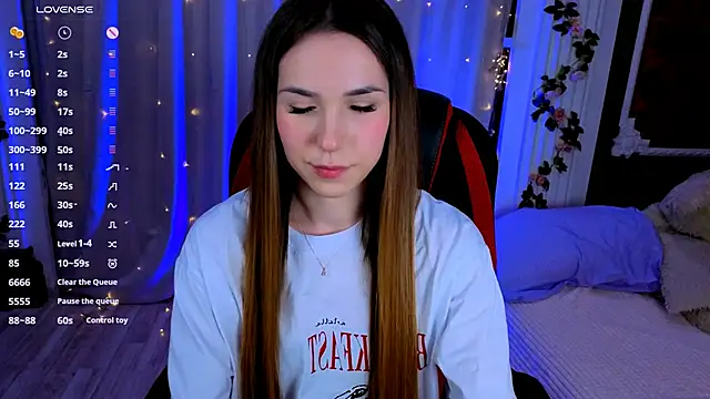 Snapshot of -CindyLou chatting on September 2025 08:42:02 PM -CindyLou online show from September 2025 08:42:02 PM