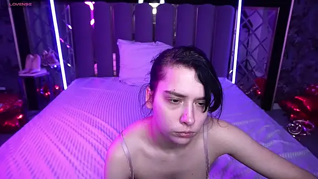 Snapshot of LiviaShy chatting on February 2026 08:27:02 PM LiviaShy online show from February 2026 08:27:02 PM