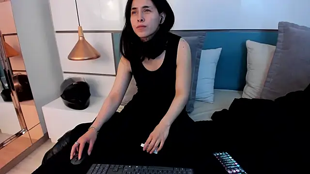 Ashkoreh online show from May 2026 07:45:01 PM