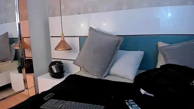 Ashkoreh online show from June 2026 08:19:02 PM