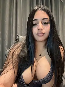 LilMisIndianx online show from September 2025 07:30:01 AM