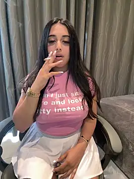 LilMisIndianx online show from September 2025 08:40:01 AM