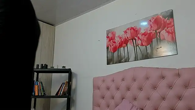 pinky f00x online show from July 2026 09:22:01 PM