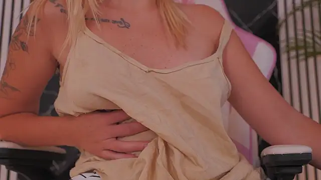 daisyblushh online show from July 2026 09:05:02 AM