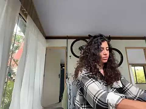 deusaludovica online show from May 2026 04:28:01 PM