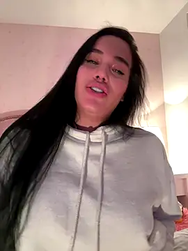 Bella  Wood online show from October 2025 07:02:02 PM