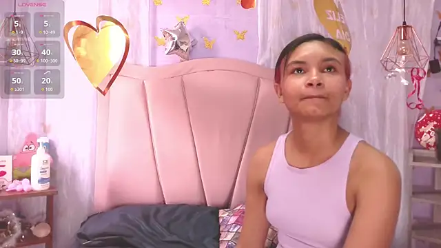 Snapshot of liz7skinny chatting on February 2026 09:14:02 PM liz7skinny online show from February 2026 09:14:02 PM