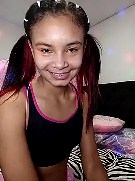 Snapshot of liz7skinny chatting on April 2026 07:52:01 PM liz7skinny online show from April 2026 07:52:01 PM