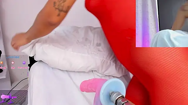 arynaughty20 online show from October 2025 05:22:02 PM