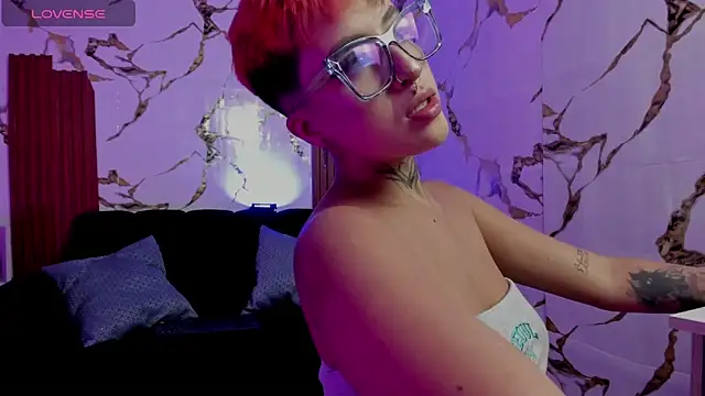 Snapshot of Rebeka-baker chatting on September 2025 02:36:02 AM Rebeka-baker online show from September 2025 02:36:02 AM