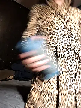 Snapshot of butterflykhash89 chatting on December 2025 06:33:02 AM butterflykhash89 online show from December 2025 06:33:02 AM