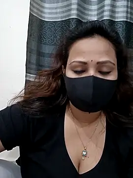 Snapshot of Mow_955 chatting on October 2025 06:40:02 PM Mow 955 online show from October 2025 06:40:02 PM