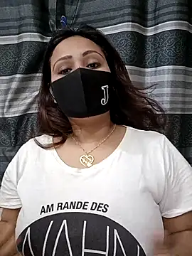 Snapshot of Mow_955 chatting on November 2025 06:30:01 PM Mow 955 online show from November 2025 06:30:01 PM