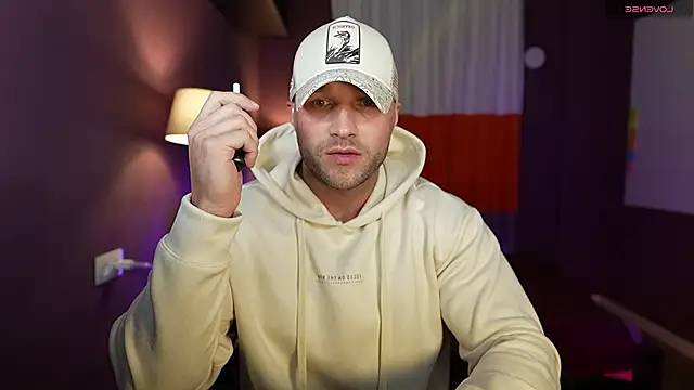 RikAdlerr online show from May 2026 03:17:01 PM