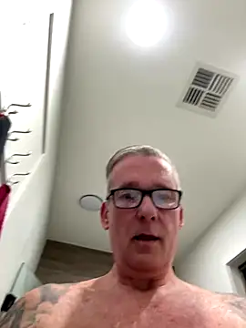 Snapshot of Reacher110565 chatting on September 2025 09:46:01 AM Reacher110565 online show from September 2025 09:46:01 AM