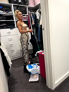 Snapshot of Reacher110565 chatting on October 2025 10:24:01 AM Reacher110565 online show from October 2025 10:24:01 AM