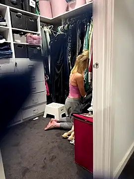 Snapshot of Reacher110565 chatting on October 2025 10:34:02 AM Reacher110565 online show from October 2025 10:34:02 AM