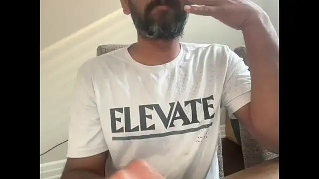 pranastro00 online show from November 2025 05:01:02 PM